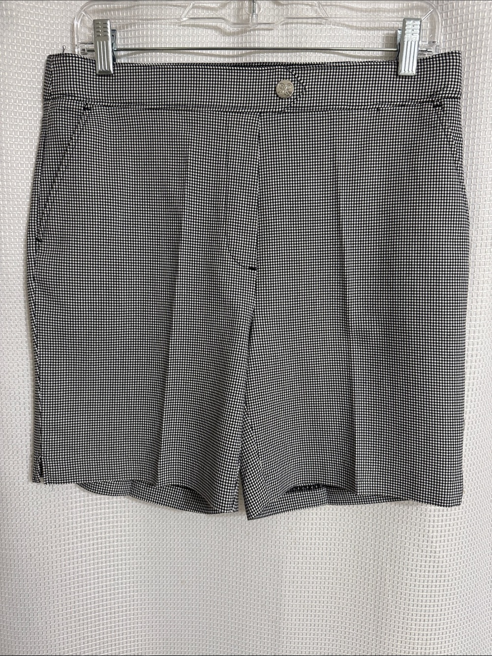 Rafaella black & white houndstooth shorts. Size 10